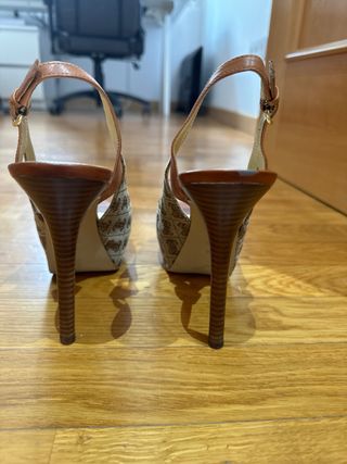 Sandalias plataforma guess