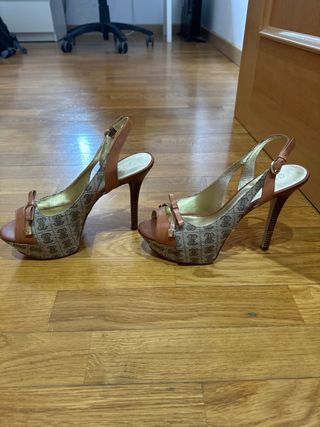 Sandalias plataforma guess
