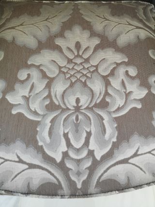 Coppia di poltrone classiche