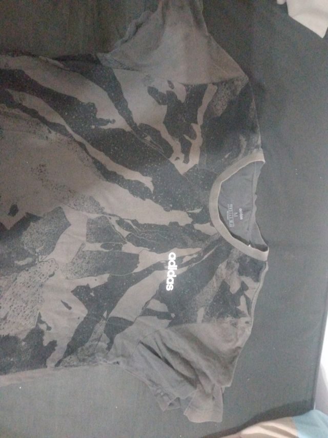Camiseta adidas