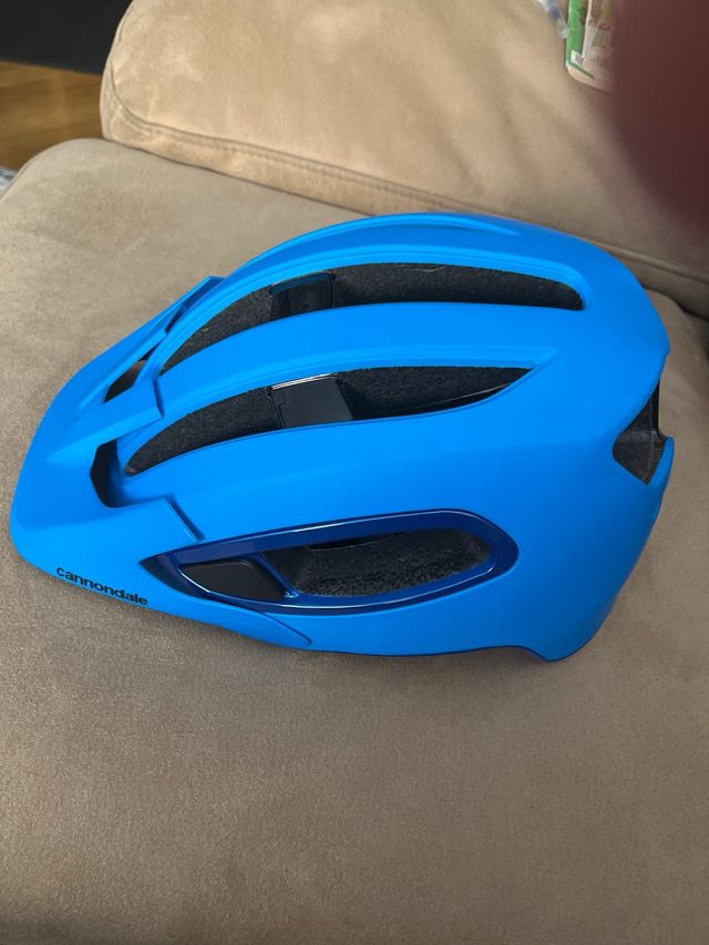 Casco MBT Cannondate Hunter azul