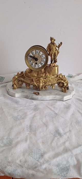         RELOJ DE CUERDA