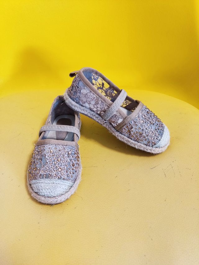 Sandalias N°24 NUEVAS. OFERTAAAAAAAAA