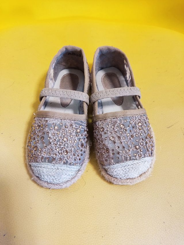 Sandalias N°24 NUEVAS. OFERTAAAAAAAAA