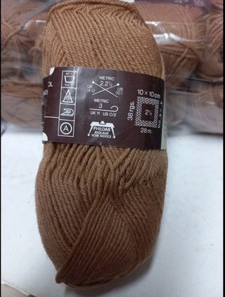 6 gomitoli di pura lana. Phildar