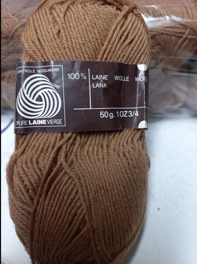 6 gomitoli di pura lana. Phildar