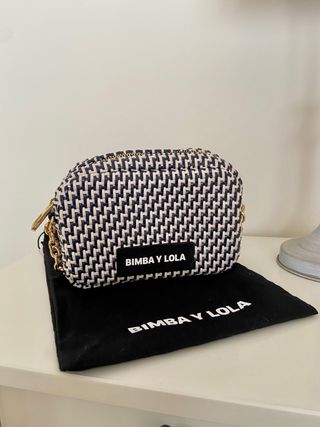 Bolso bandolera pequeño trenzado Bimba y Lola