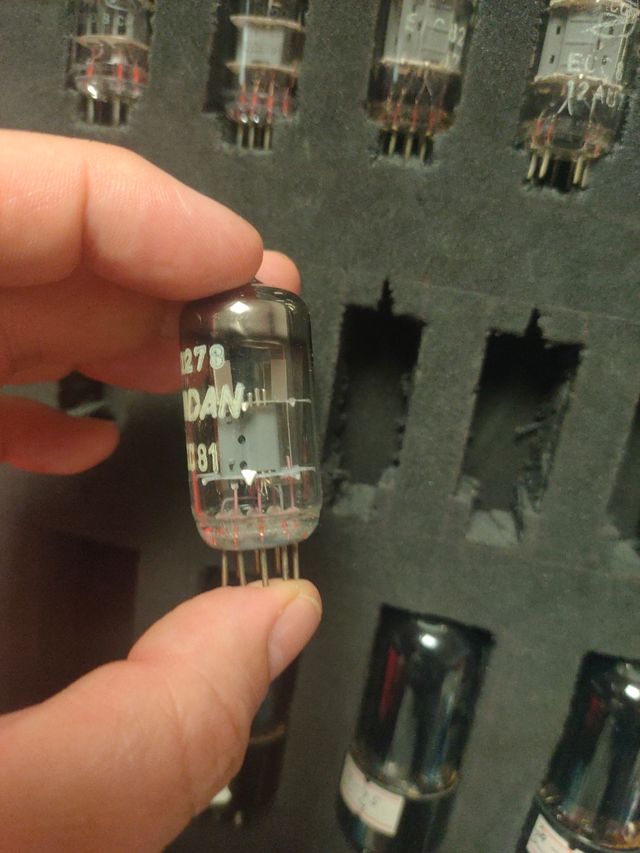 Pareja 12at7 ecc81 válvulas