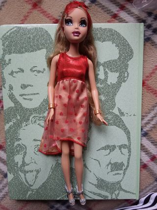 Muñeca my scene con pestañas de mattel