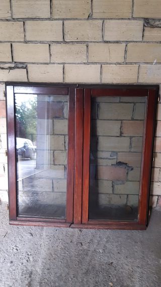 Ventanas con cristales, balconadas...