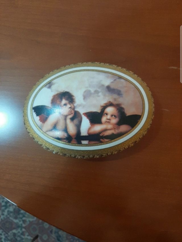 Portagioie in porcellana