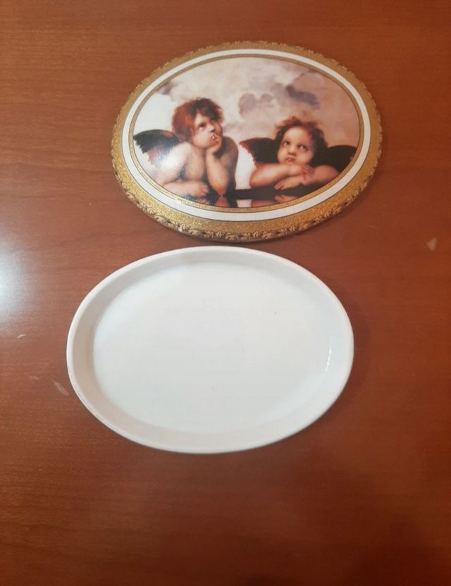 Portagioie in porcellana