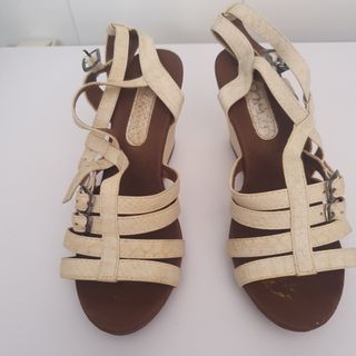 Sandalias cuña