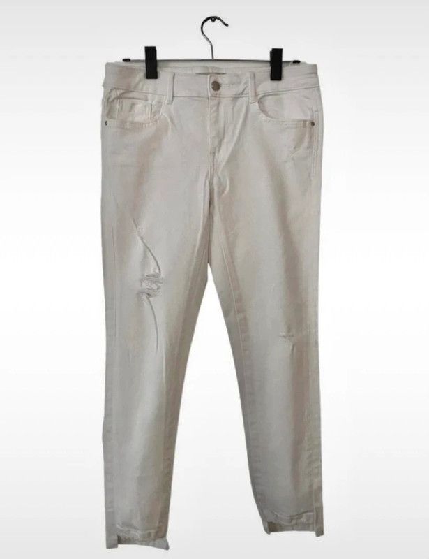 Tejanos ripped jeans en blanco, Talla 40 ZARA