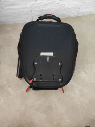 Maleta mochila sobre depósito marca LEM