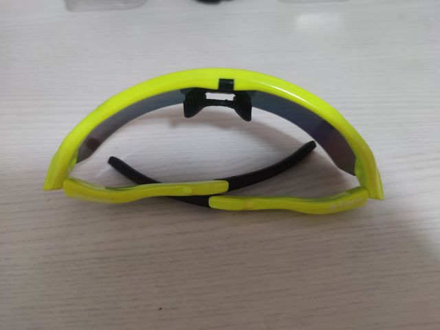 Gafas de sol deportivas