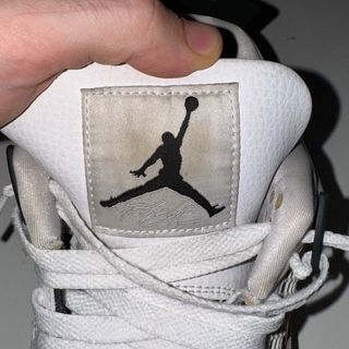 Air Jordan Retro 4 Military Black