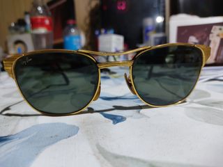 Gafas de sol ray-ban modelo AVIATOR FLASH LENSES.