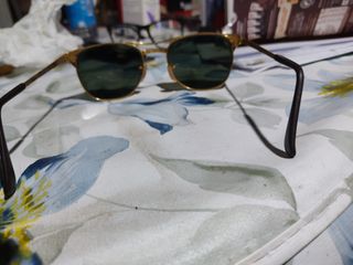 Gafas de sol ray-ban modelo AVIATOR FLASH LENSES.