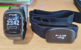 POLAR M400 con CINTA FRECUENCIA CARDIACA