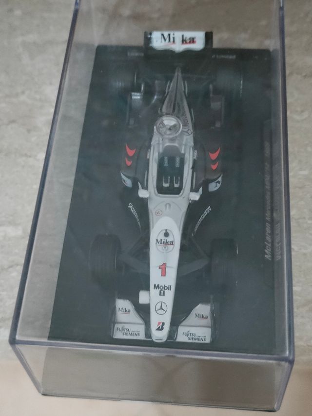 Modellino McLaren Mercedes MP4/14 - 1999