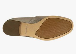 Mocasin 38 plata Clarks Oportunidad nuevo