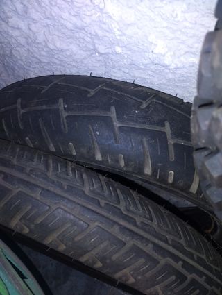 Neumatico trasero yamaha special