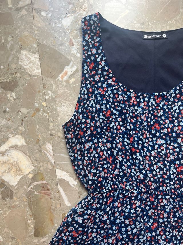 👗 Vestido corto de flores