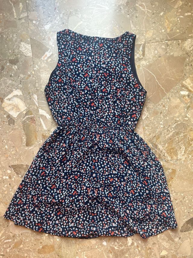 👗 Vestido corto de flores