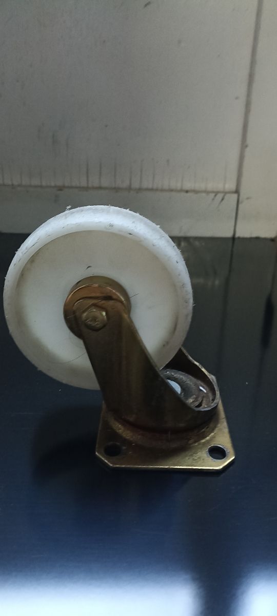 Ruedas carro o mueble grandes