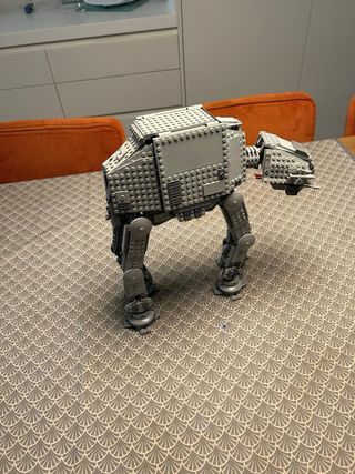 Caminante. Star Wars. ATAT. 75054 y figuras 