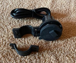 USB EXTERIOR PARA MOTO BICI PATINETE CARAVANA.....