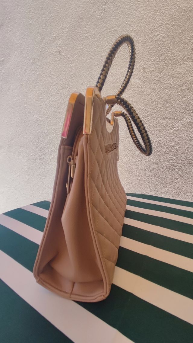 Bolso entre beige y rosa palo