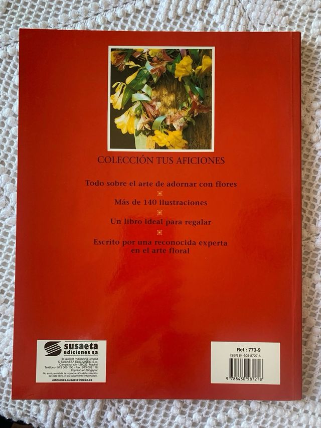 Guirnaldas, coronas y centros de flores