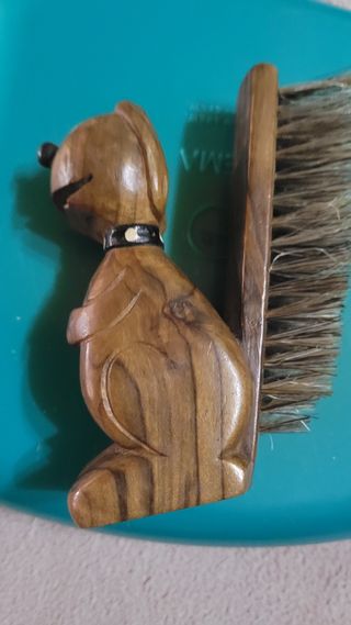 Antiguo cepillo de madera tallada selva negra 