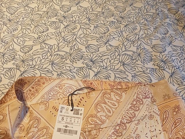 FALDA STRADIVARIUS, TALLA S.