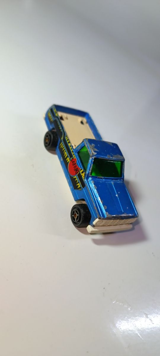 DATSUN PATROL 1/64 GUISVAL