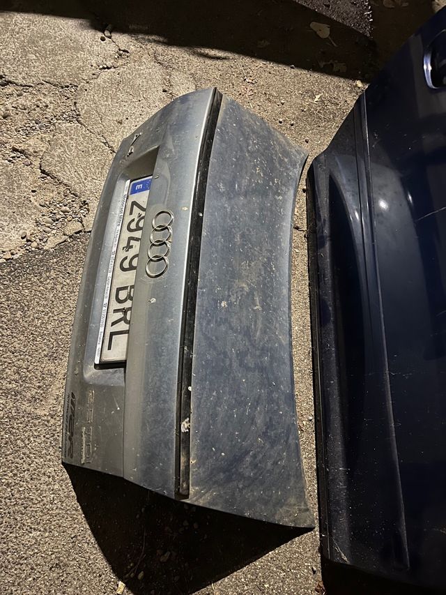 porton trasero a4 b6