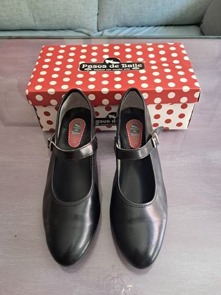 Zapatos de baile,37 solo dos puestas