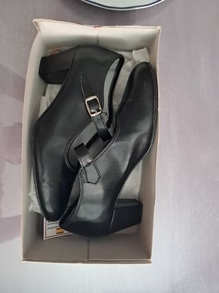 Zapatos de baile,37 solo dos puestas