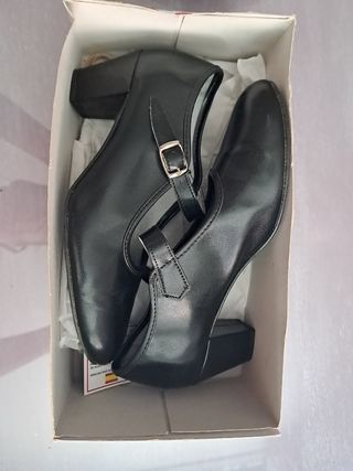 Zapatos de baile,37 solo dos puestas