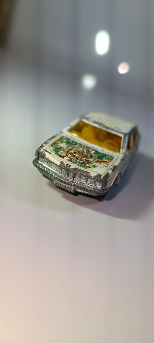 BMW 733 MAJORETTE 1/64