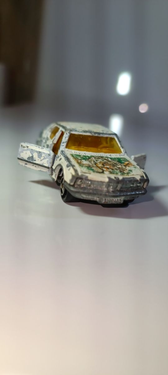 BMW 733 MAJORETTE 1/64