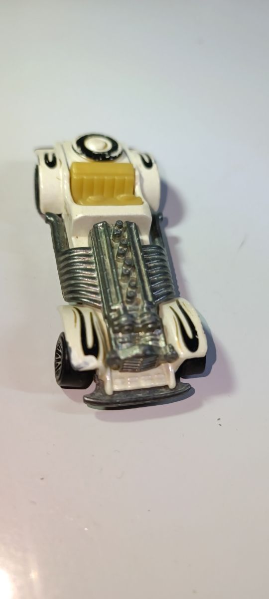 HOTWHEELS VINTAGE CAR DE 1970 1/64