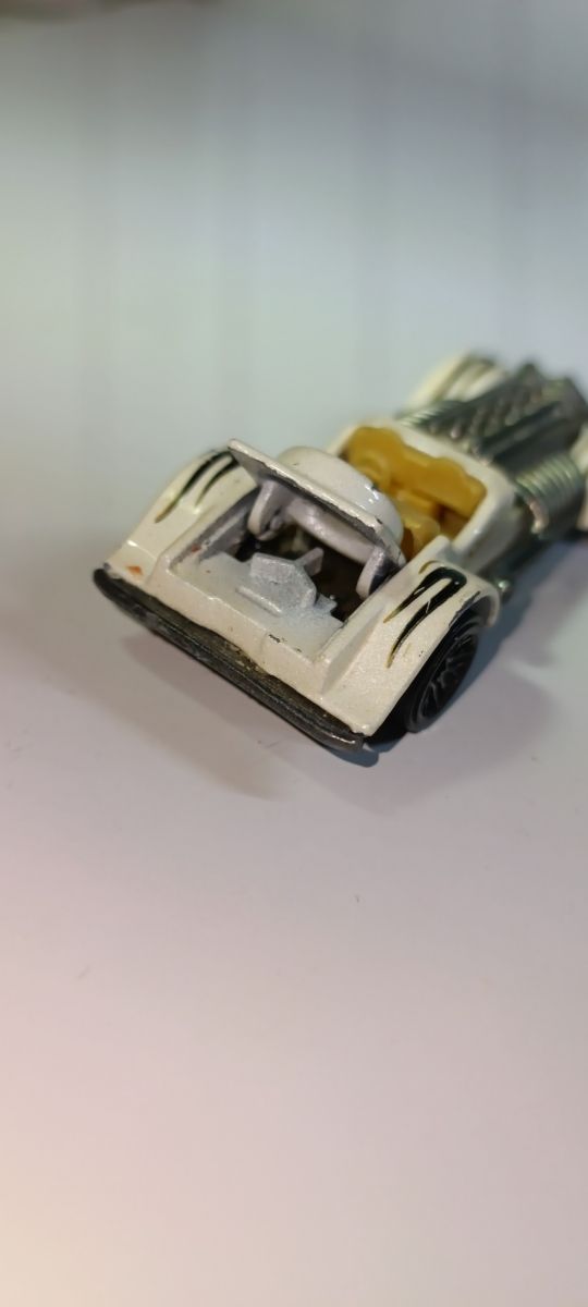 HOTWHEELS VINTAGE CAR DE 1970 1/64