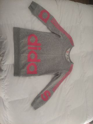 Sudadera Adidas y leggins de Calzedonia