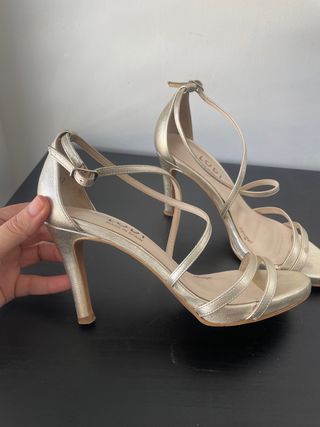 Sandalias doradas LODI talla 37