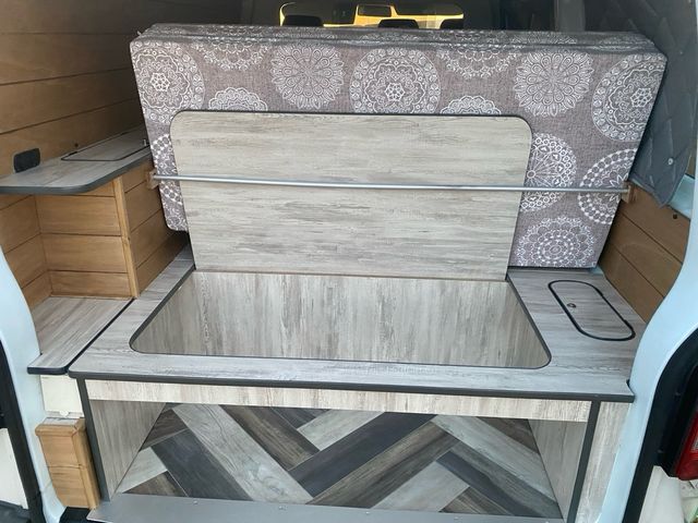 Alquiler camper furgoneta