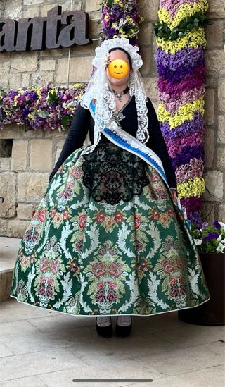 Falda alicantina