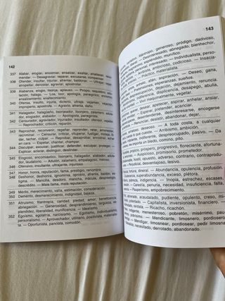 Diccionario sinónimos antónimos 9789567348015 GHIO